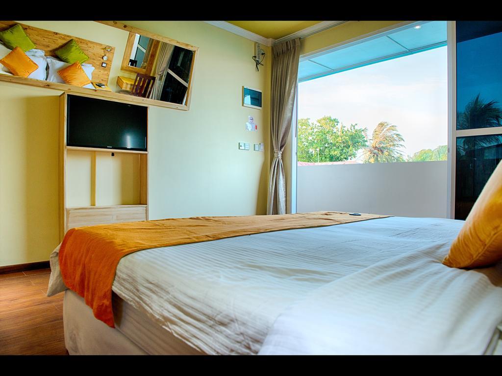 Hotel Narnia Maldives Maafushi Zewnętrze zdjęcie